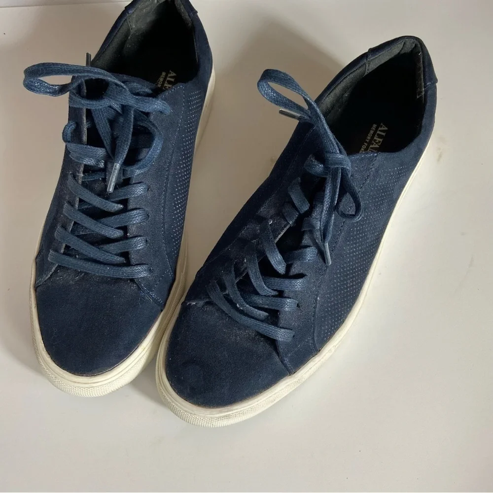 Alfani Men’s Memory Foam Sneakers size 10.5